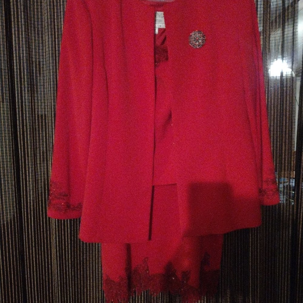 Tango Nite 3 pc dressy suit,  with beading, size 16 in Red